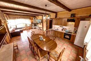 Дома для отпуска L-hutir Cottage №2 Микуличин Дом для отпуска-17